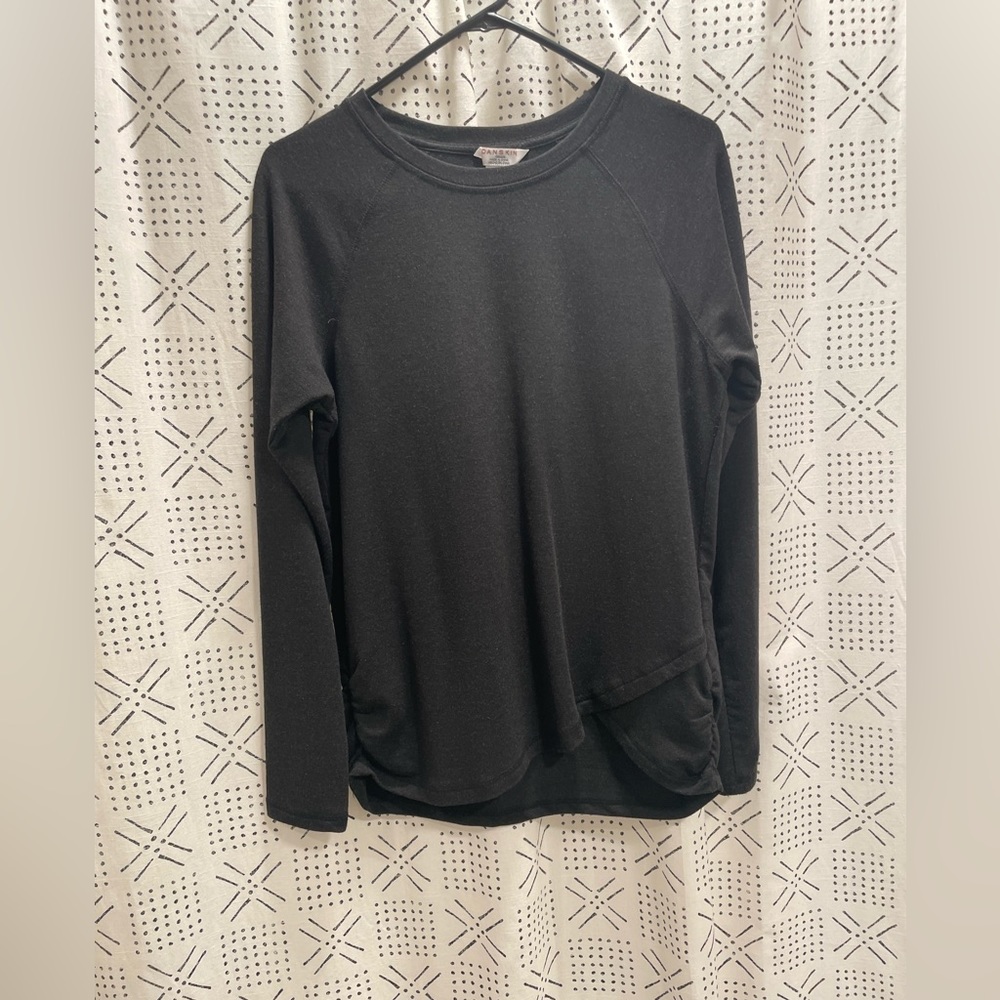 Long sleeve crew!